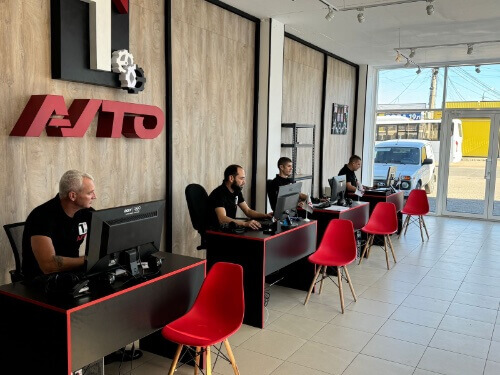 Автозапчасти 100 Моторов